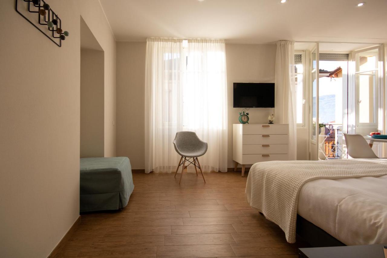 Aqualago Casa Vacanze Apartment D 베르바니아 외부 사진