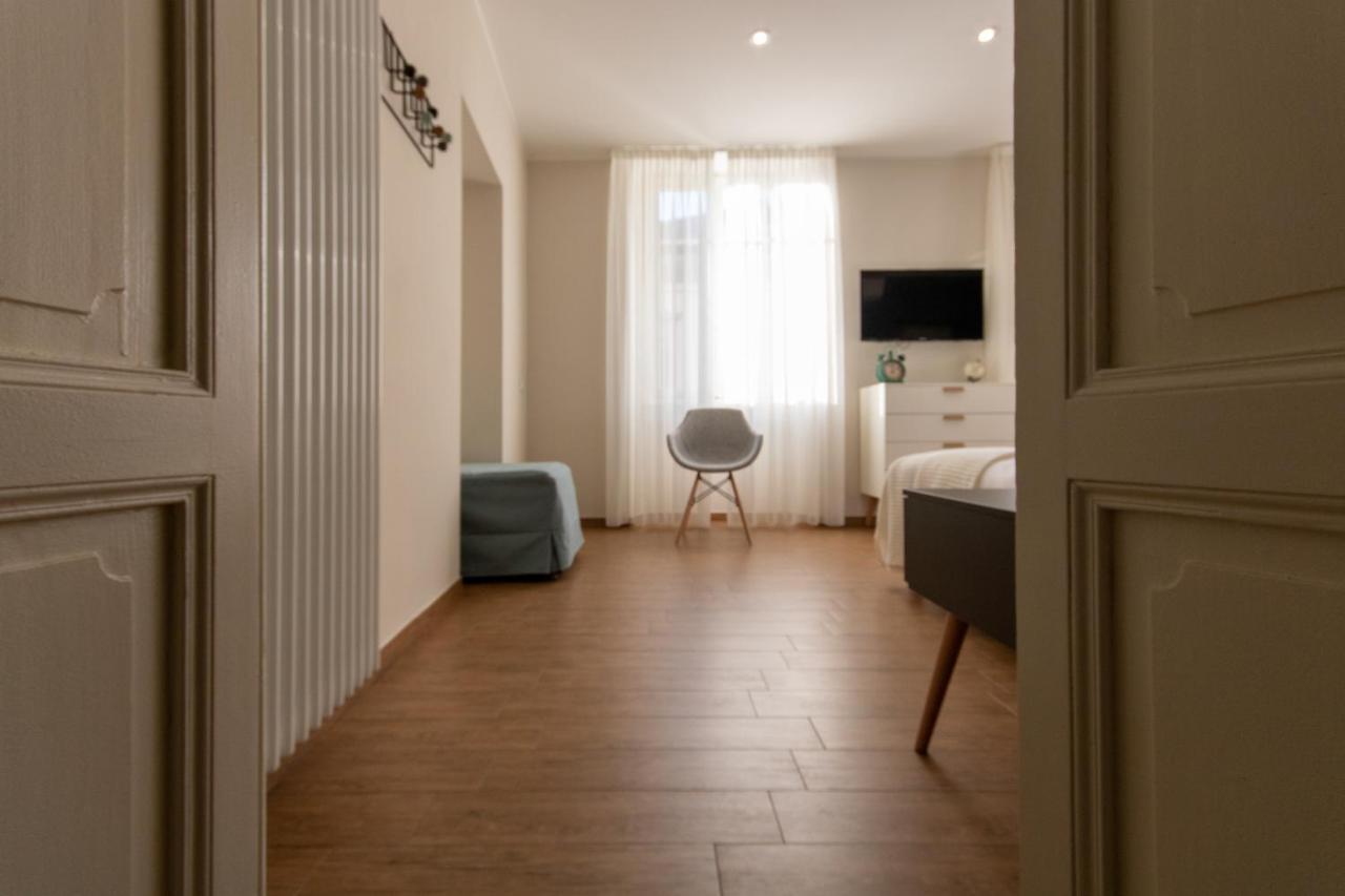 Aqualago Casa Vacanze Apartment D 베르바니아 외부 사진